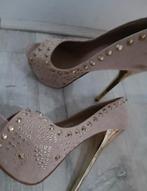 Pumps met studs - Maat 36 - Nieuw, Verzenden, Zo goed als nieuw, Zwart