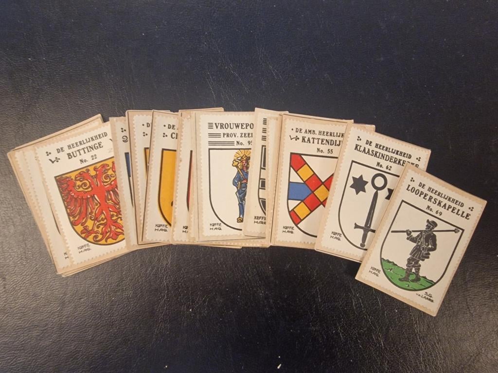 Postzegels met gemeente wapen uit Zeeland op papier., Postzegels en Munten, Postzegels | Nederland, Ophalen of Verzenden