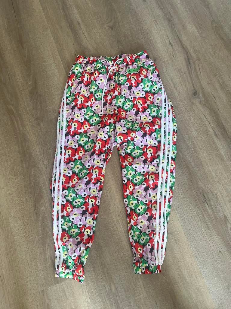 Adidas x Marimekko trainingsbroek maat M, Ophalen of Verzenden, Zo goed als nieuw, Maat 38/40 (M), Lang