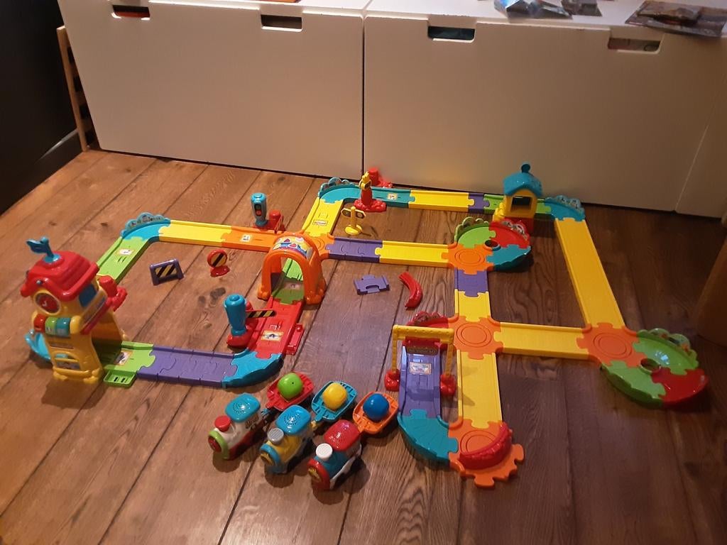 Vtech toet toet trein tineke tobias 3x trein set grote baan, Ophalen of Verzenden, 2 tot 4 jaar