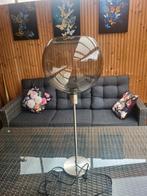 Staande lamp met rook glas 72 cm hoog 30cm diameter, Huis en Inrichting, Lampen | Hanglampen, Ophalen, Zo goed als nieuw, Glas