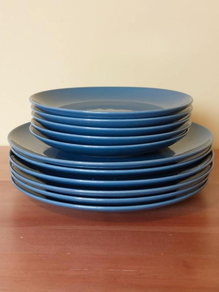 IKEA FÄRGKLAR borden glanzend donkerturkoois, Huis en Inrichting, Keuken | Servies, Gebruikt, Bord(en), Effen, Ophalen of Verzenden