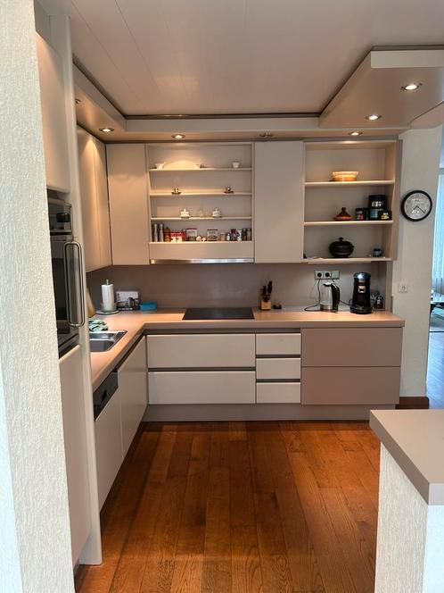 Keuken, Huis en Inrichting, Keuken | Complete keukens, Zo goed als nieuw, Hoekkeuken, Crème, Kunststof, Greeploos, Ophalen