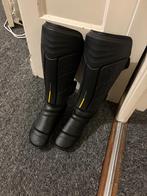 Shin Guard for MMA or Kickboxing | OUTSHOCK, Ophalen, Zo goed als nieuw, Benen, Overige typen