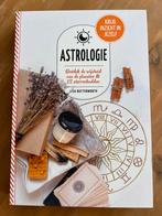 Lisa Butterworth - Astrologie, Achtergrond en Informatie, Astrologie, Lisa Butterworth, Nieuw