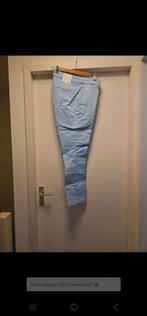Lichtblauwe pantalon/chino (maat 42), Ophalen of Verzenden, Zo goed als nieuw, Maat 42/44 (L), Kort