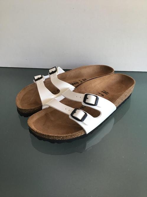GRATIS VERZENDEN | BIRKENSTOCK Nieuwe witte slippers 42, Kleding | Dames, Schoenen, Nieuw, Slippers, Wit, Verzenden