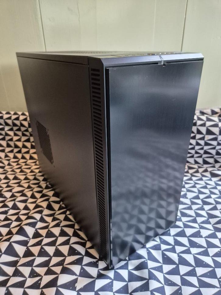 I7 4790K 16gb in Fractal Design Define R5 case, Computers en Software, Desktop Pc's, Gebruikt, 4 Ghz of meer, SSD, 16 GB, Gaming