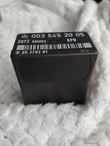 brandstofpomprelais mercedes W201 190 1.8E AUT  & anderen beschikbaar voor biedingen