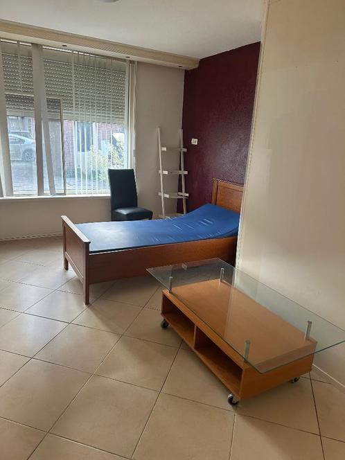 Rent room in Oss, Huizen en Kamers, Kamers te huur, s-Hertogenbosch, 20 tot 35 m²