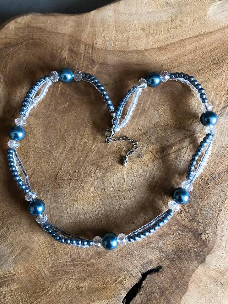 Nieuw! Jeansblauw kettinkje, Sieraden, Tassen en Uiterlijk, Kettingen, Nieuw, Overige materialen, Blauw, Verstelbaar, Ophalen of Verzenden