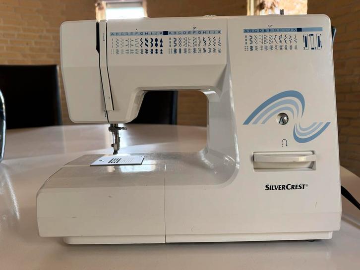 SilverCrest 8750 Naaimachine - mist spoelonderdeel, Hobby en Vrije tijd, Naaimachines en Toebehoren, Gebruikt, Naaimachine, Overige merken