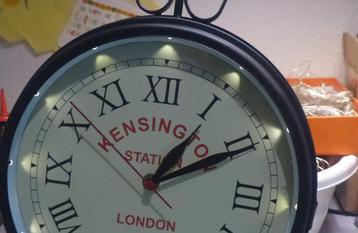 Kensington Stationsklok, 25 cm. verlichting erin, Romeinse beschikbaar voor biedingen