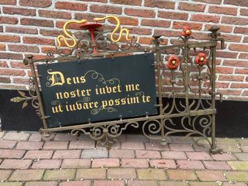 Antiek Uithangbord Huisartsenpraktijk beschikbaar voor biedingen