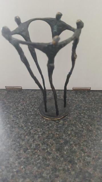 corry ammerlaan bronzen beeldje "een goed team" brons kunst beschikbaar voor biedingen