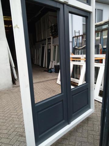 Dubbele tuindeuren hardhout  beschikbaar voor biedingen