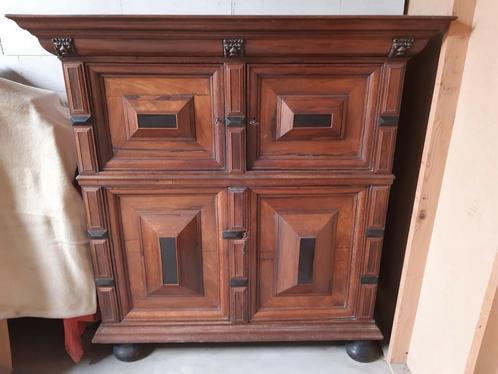 Prachtige brocante kast (bruin), Antiek en Kunst, Antiek | Meubels | Tafels, Ophalen