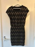 Zwart/gouden glitter jurk maat S, Kleding | Dames, Jurken, Only, Zwart, Ophalen of Verzenden, Zo goed als nieuw
