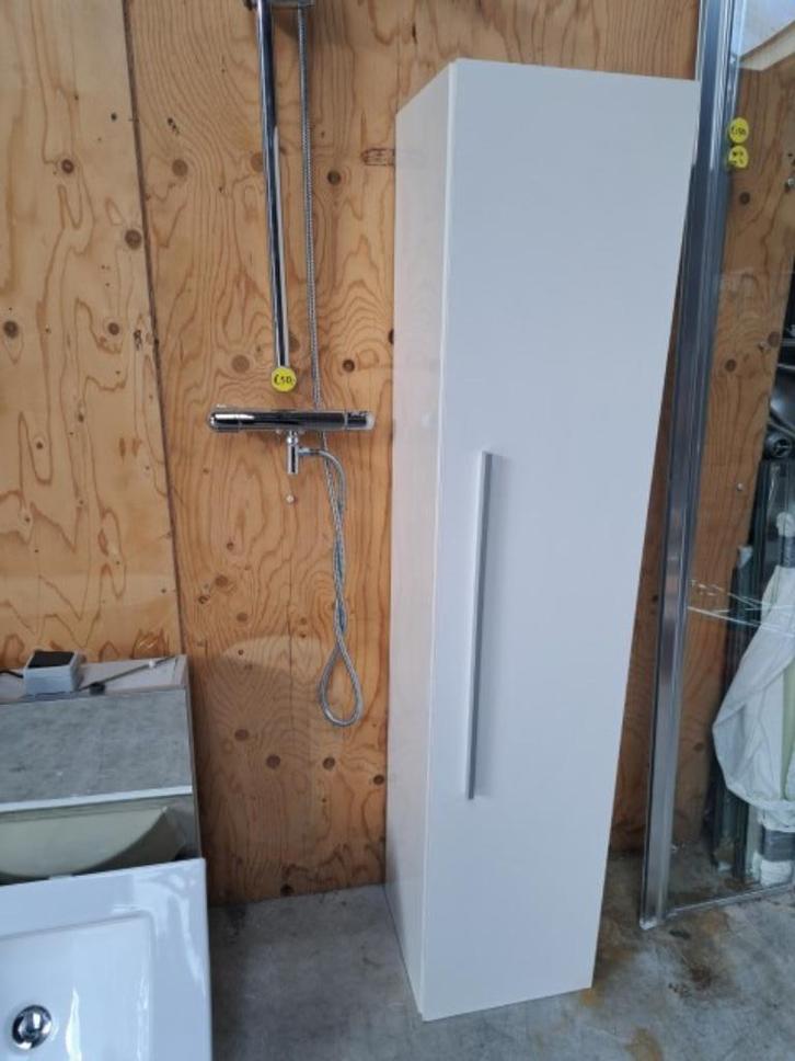 badkamerkast hoogglans wit 35x35x160 cm, kastje., Huis en Inrichting, Badkamer | Badkamermeubels, Gebruikt, (Half)hoge kast, 150 tot 200 cm