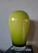 Groene glazen vaas - Italiaans design, Antiek en Kunst, Ophalen of Verzenden