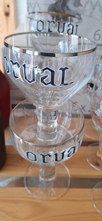 84 x Orval glazen nieuw in doos, incl vilt, boekjes 0.33Cl beschikbaar voor biedingen