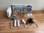 Nintendo Wii, Spelcomputers en Games, Spelcomputers | Nintendo Wii, Ophalen of Verzenden, Zo goed als nieuw, Met 2 controllers