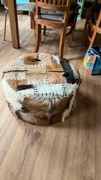 Geiten poef bijzettafel, Ophalen, Gebruikt, Rond, 50 tot 75 cm
