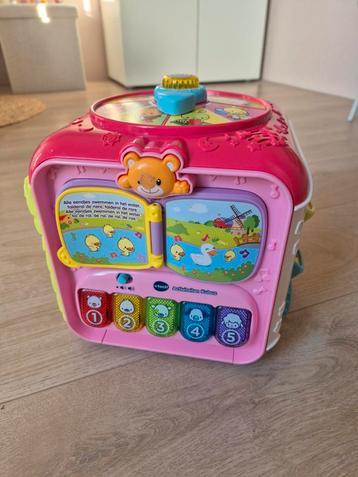 Leuke complete roze activiteitenkubus merk V-tech! beschikbaar voor biedingen