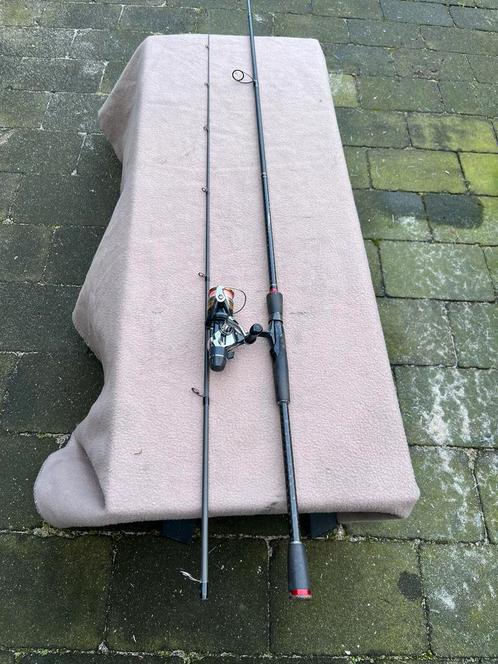 Fox rage dropshot 8ft hengel + Shimano Sahara 1000 molen, Watersport en Boten, Hengelsport | Roofvissen, Gebruikt, Complete set