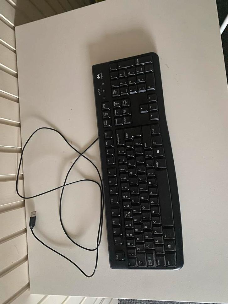 Toetsenbord met USB aansluiting, Computers en Software, Toetsenborden, Zo goed als nieuw, Qwerty, Bedraad, Ophalen of Verzenden