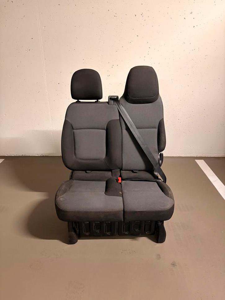 Dubbele Voorbank Fiat Talento (2017) - GORDEL DEFECT!, Auto-onderdelen, Interieur en Bekleding, Fiat, Ophalen