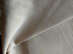 Stretchstof crème lap is 3 meter 40 bij 1 meter 40, Hobby en Vrije tijd, Stoffen en Lappen, Overige materialen, 120 cm of meer