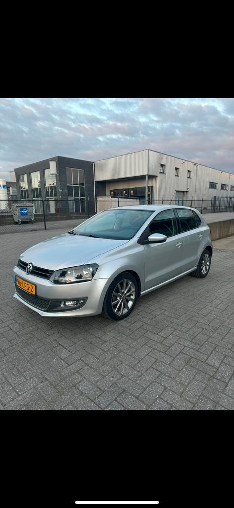 Volkswagen Polo 1.4 16V FSI 63KW 2010 Grijs, Auto's, Volkswagen, Particulier, Polo, Airbags, Airconditioning, Bluetooth, Cruise Control