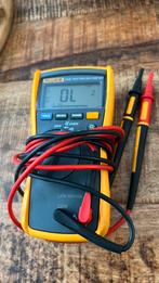 Fluke 113 digitale Miltimeter ., Doe-het-zelf en Verbouw, Meetapparatuur, Ophalen of Verzenden, Zo goed als nieuw, Multimeter