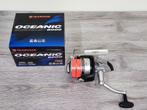 NIEUW Trabucco Oceanic Pro 8000 Zeemolen 1-Lager + Lijn, Watersport en Boten, Ophalen of Verzenden, Nieuw, Molen