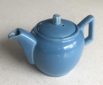 Mooi theepotje jaren 30/40 blauw aardewerk Ø10 cm beschikbaar voor biedingen