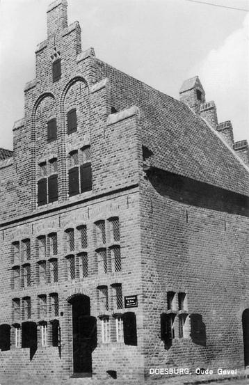 (387-244-013) Doesburg Oude Gevel beschikbaar voor biedingen