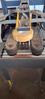 Dozensluitmachine/SIAT dozensluiter., Ophalen, Gebruikt