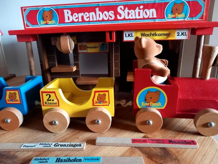 Bärenwald Berenbos station/houten trein/beer, Kinderen en Baby's, Speelgoed | Speelgoedvoertuigen, Gebruikt, Ophalen of Verzenden