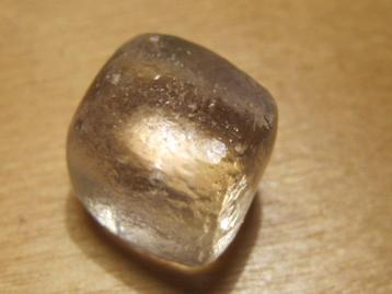 ede. 5x aparte edelsteen OPTICAL CALCIET (3) beschikbaar voor biedingen
