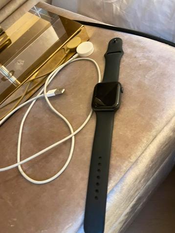 Apple watch 44 beschikbaar voor biedingen