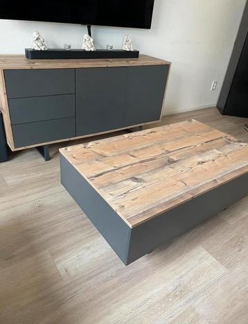 Tv kast, meeneemprijs €25,-  beschikbaar voor biedingen