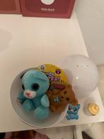 Bal met beertje en flesje erin, Verzamelen, Ophalen of Verzenden, Zo goed als nieuw, Hardplasticfiguren