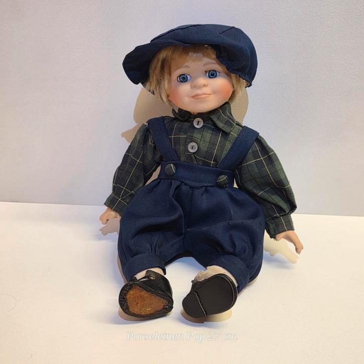 Vintage Porseleinen Jongenspop Duitsland, Antiek en Kunst, Antiek | Porselein, Ophalen of Verzenden