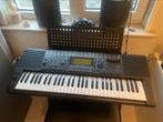 Yamaha PSR-620 keyboard synthesizer met krukje en standaard, Muziek en Instrumenten, Keyboards, Ophalen, Gebruikt, Aanslaggevoelig