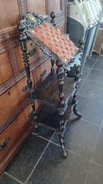 Antieke bijbel  staander, Antiek en Kunst, Ophalen