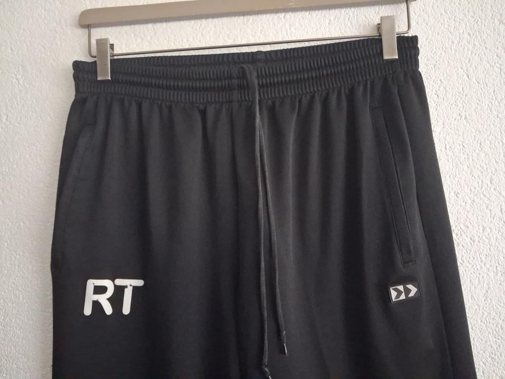 Hummel Trainingsbroek Zwart XL, Zwart, Maat 56/58 (XL), Ophalen of Verzenden, Zo goed als nieuw