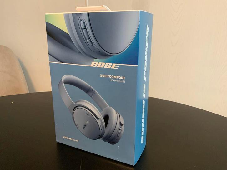 Bose Quietcomfort Blauw - Nieuw in verpakking!, Audio, Tv en Foto, Koptelefoons, Nieuw, Over oor (circumaural), Overige merken
