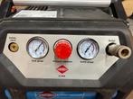 Airpress compressor H215-6, Doe-het-zelf en Verbouw, Compressors, 6 tot 10 bar, Ophalen of Verzenden, Zo goed als nieuw, Minder dan 200 liter/min