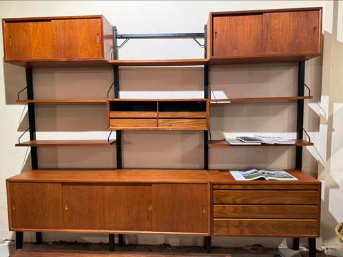 Poul Cadovius by Royal System vintage modulair wandsysteem, Huis en Inrichting, Woonaccessoires | Wandplanken en Boekenplanken